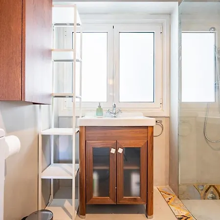Serene 4Br Family Home By River Appartement Lisboa