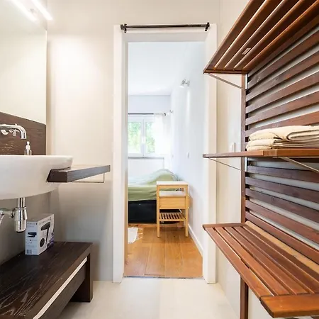 Serene 4Br Family Home By River Appartement