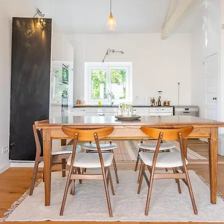 Serene 4Br Family Home By River Appartement *